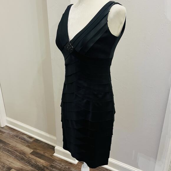 Jones New York Black Tiered Dress Pendent Petite Size 4 (A0126) - Picture 2 of 9
